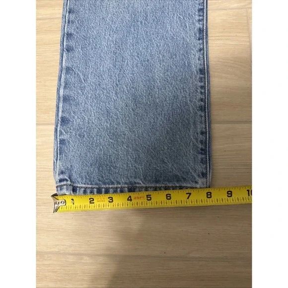 Levi's Premium Women 501 '90s Straight Leg Mid Rise Jeans 31x30  Blue  NWT - Picture 7 of 11